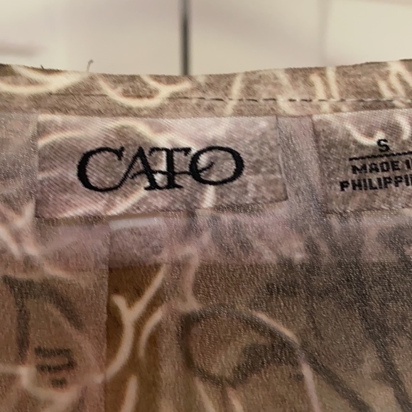 Beautiful flower blouse - Picture 3 of 3